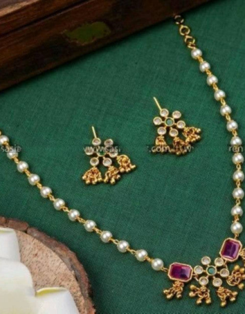 Elegant Traditional Pearl Jewellery Set - ShopzVibe