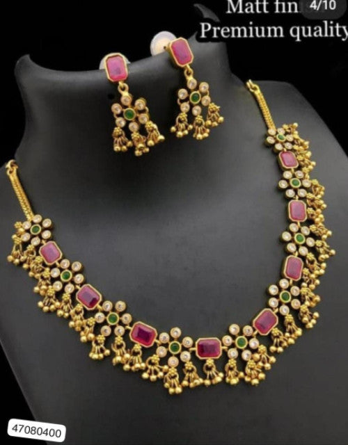 Traditional Wedding Wear Choker Necklace/Jewellery Set For Women - ShopzVibe